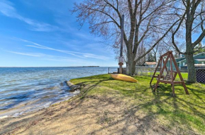 Houghton Lake Studio with Private Resort Beach!